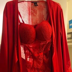 Victoria’s Secret Very Sexy Bombshell Add-2-cups Lace Teddy & Robe
